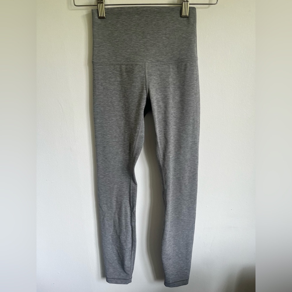 Lululemon Align High-Rise Pant Leggings 25"
Heathered Core Medium Grey US 2